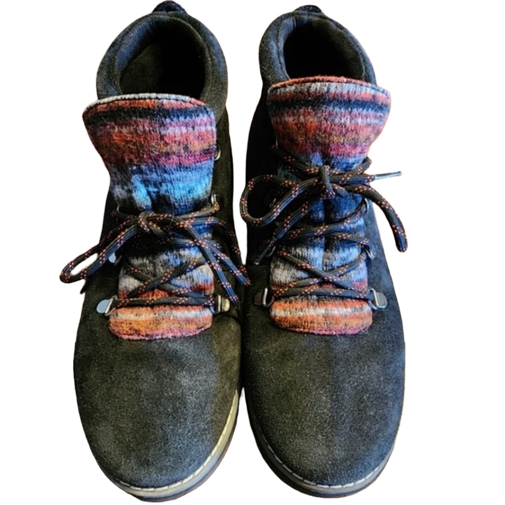 BOBS BY SKECHERS Black Aztec/Boho Suede Boots Alpine Smores Knit Details Size 10